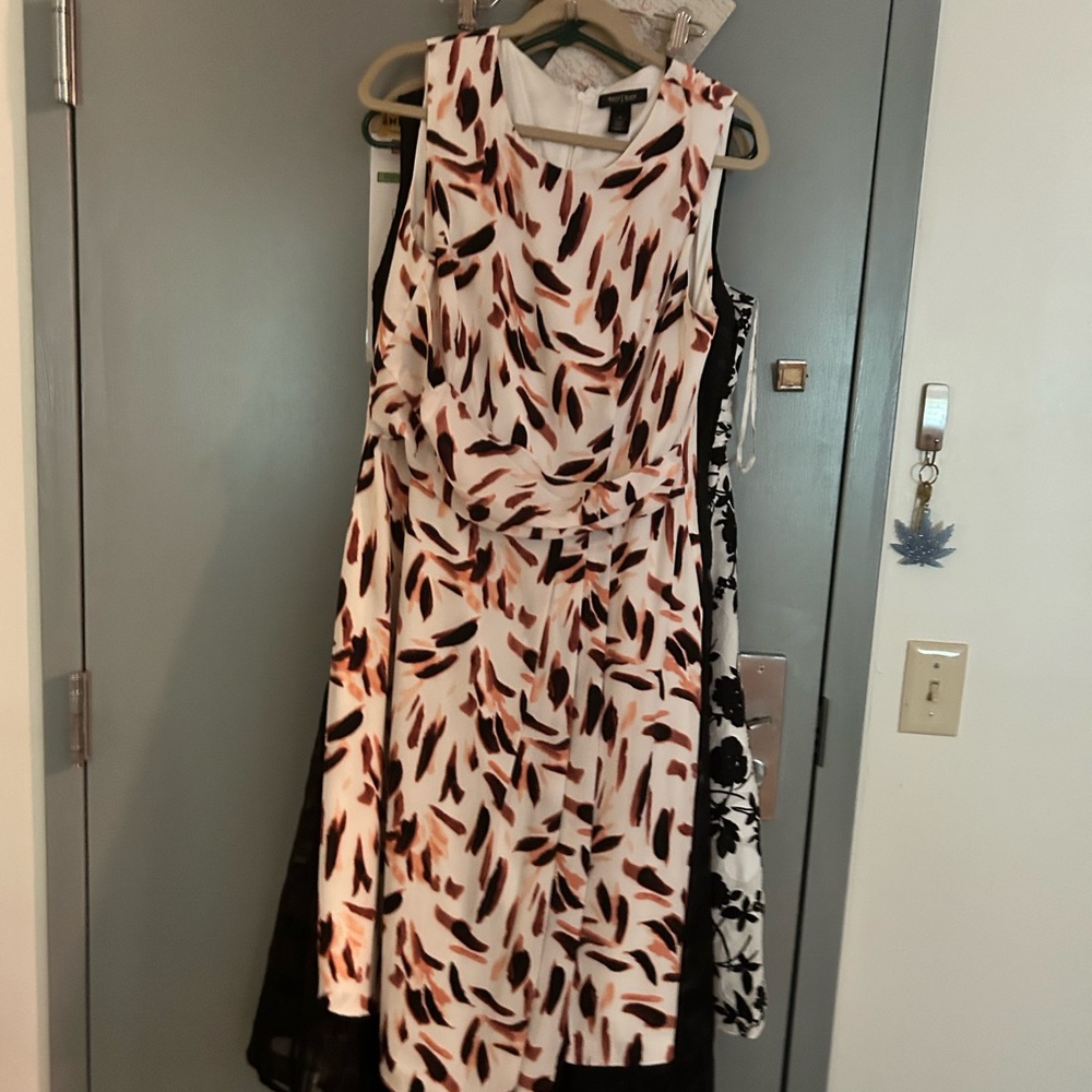 Black and Pink Sleeveless Midi Sundress